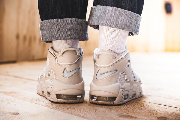 nike-air-more-uptempo-96-light